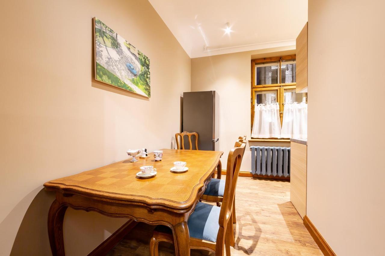 Ancient Storie'S Ap 65Sqm Renovated Free Parking Lägenhet Riga Exteriör bild